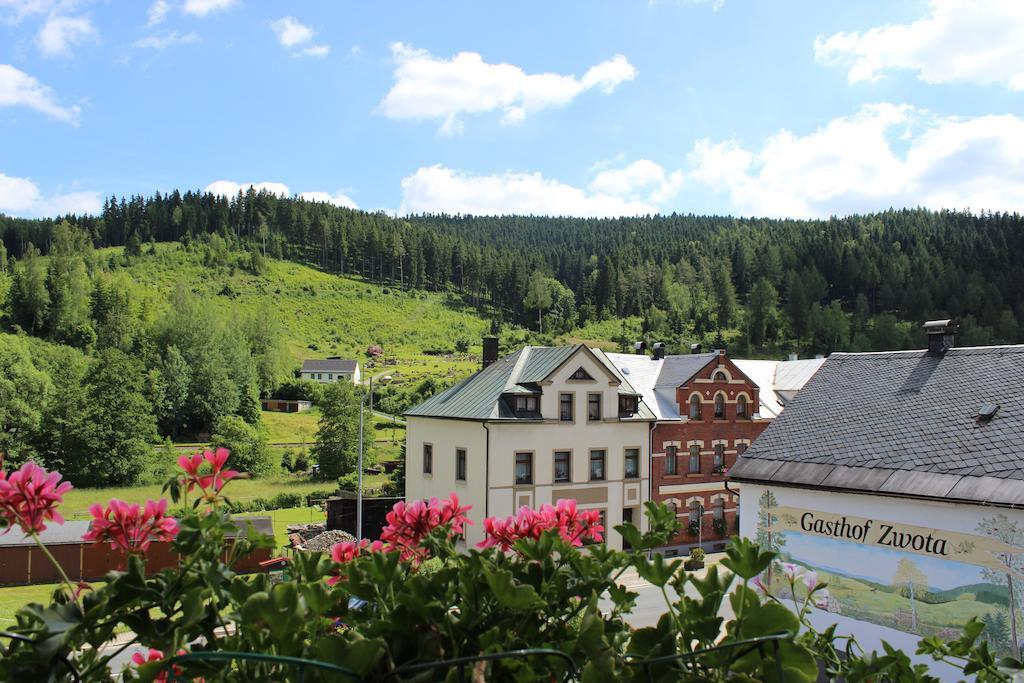 Landhotel Gasthof Zwota كلينغنتال المظهر الخارجي الصورة
