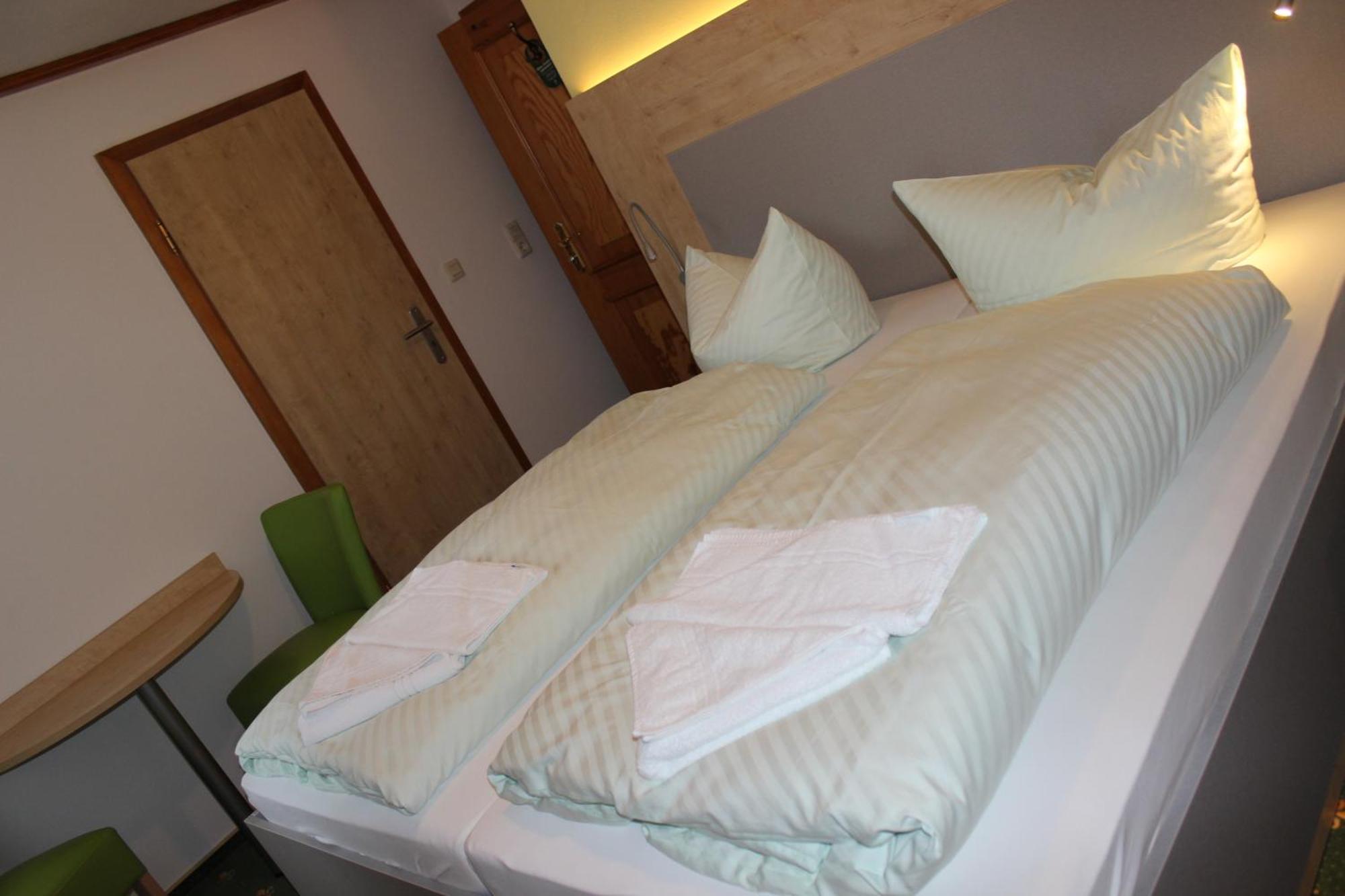Landhotel Gasthof Zwota كلينغنتال المظهر الخارجي الصورة