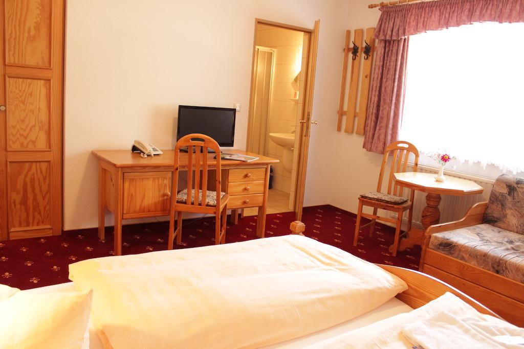 Landhotel Gasthof Zwota كلينغنتال الغرفة الصورة