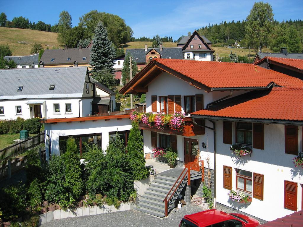 Landhotel Gasthof Zwota كلينغنتال المظهر الخارجي الصورة
